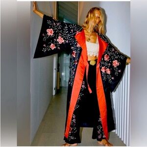 Spell and chasing unicornsss make offers!!